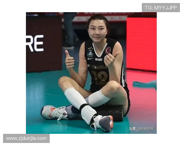 中国女排力克劲敌强势夺冠展现团队精神与新时代巾帼力量