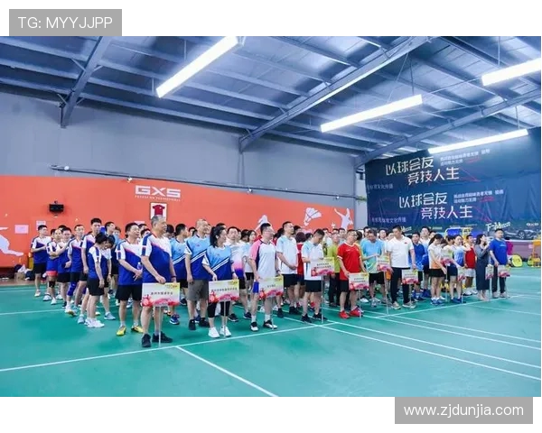 团结奋进：重庆羽毛球队如何通过团队协作提升竞技水平