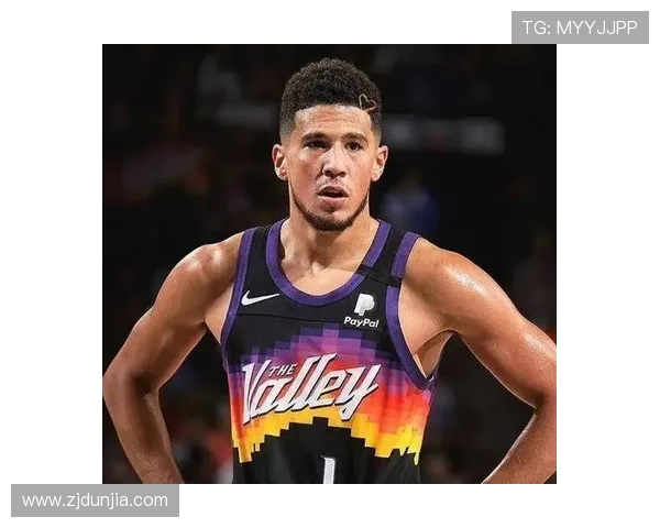 德文·布克引领太阳队崛起之路，携手年轻力量共铸辉煌